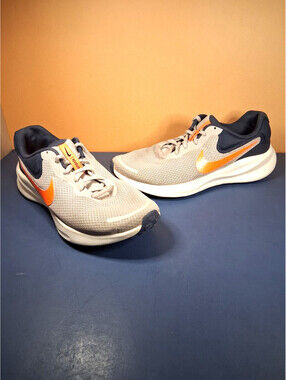 Nike Revolution 7 Men's 8.5 Light Iron Ore Total Orange FB2207-009 Mesh Sneakers